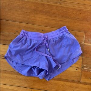 Lululemon hotty Hot Short Power Purple size 6